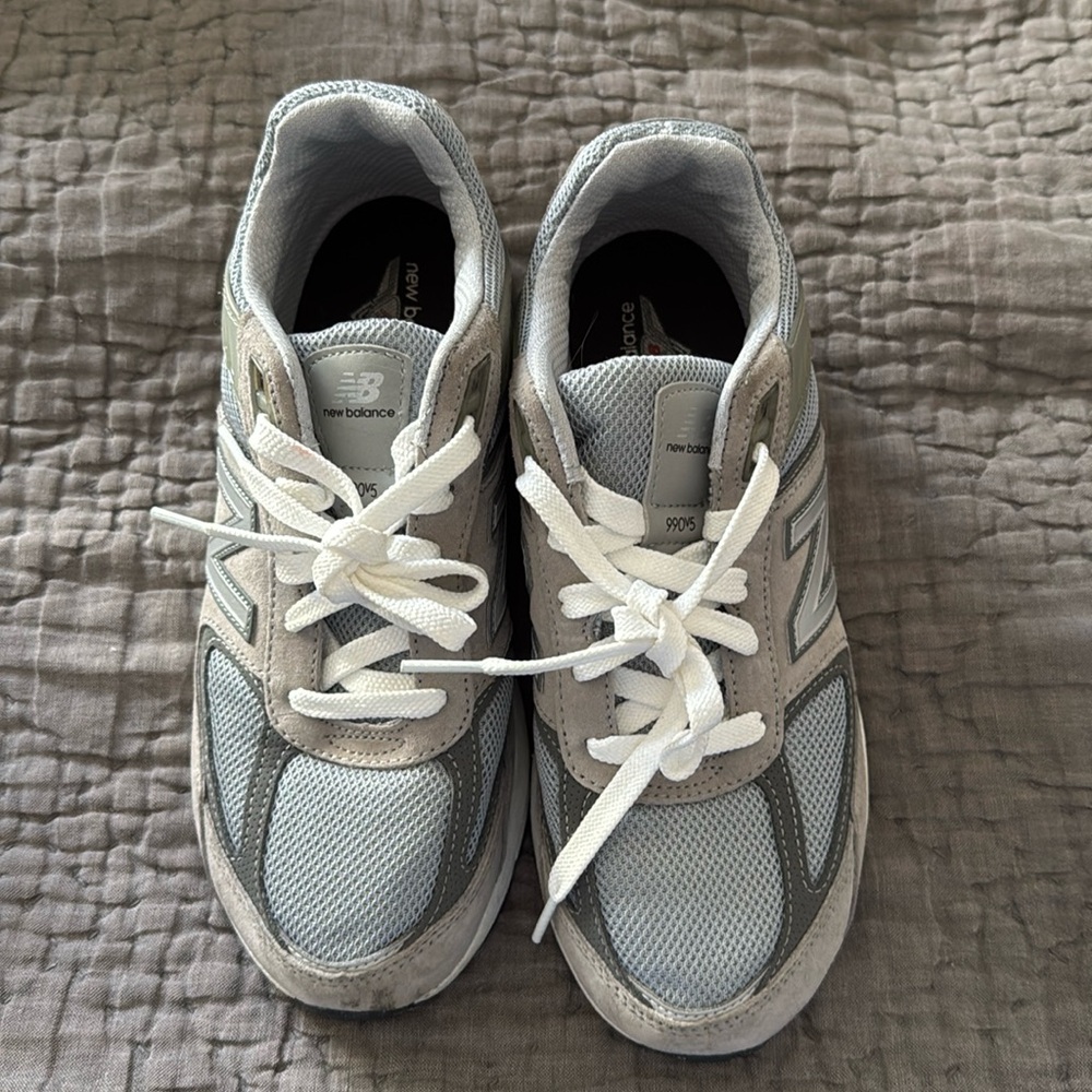 New balance 990v5